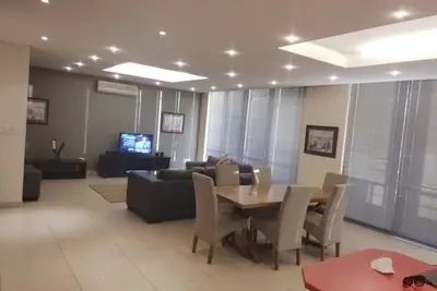 Image de Apartment At Heritage Square
