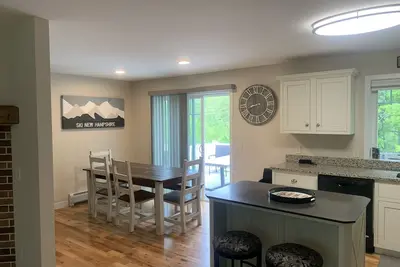 Image de Lake & Mountain Home - Walking distance to Sunapee Harbor