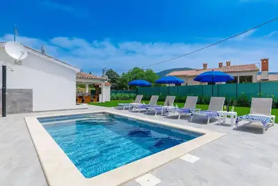Image de Belle maison de vacances privée avec climatisation, Wifi, piscine privée, Tv et terrasse