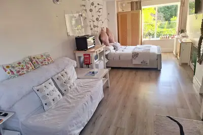 Image de Cosy Axminster Studio with Extra Beds