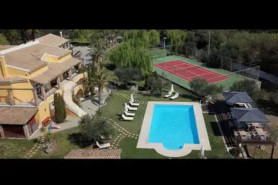 Image de Beautiful 9-Bed Villa in Gouvia with Tennis Court