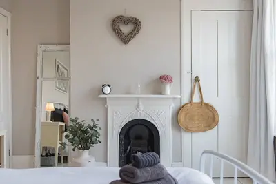 Stylish holiday home located just a few minutes’ walk to the sea