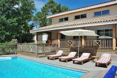 Image de Magnifique Villa avec piscine sur le Golf (078)