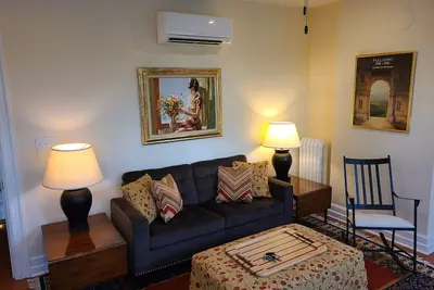 Image de Large, Sunny, Spacious Apartment Steps From Main Street, Catskill