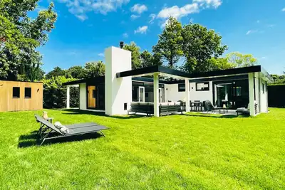 Image de Dune villa in Ouddorp at the sea for 8 pers. with hottub and trampoline.
