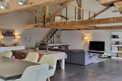 Image de Gîte romantique, le luxe à la campagne, jaccuzi grande terrasse idéal famille