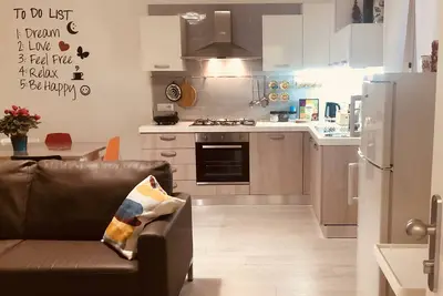 Image de 80 sqm Apartment With two Bedrooms, Bathroom, Kitchen-living Room and Terrace