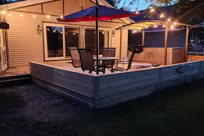 Image de New! Lake view and access Cozy Cabin!