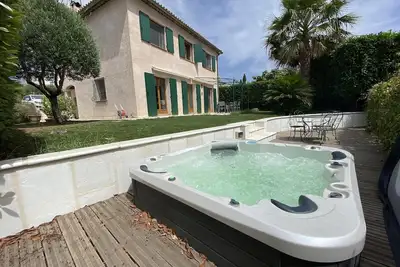 Villa Jardin/Jacuzzi/ Nice et Plages