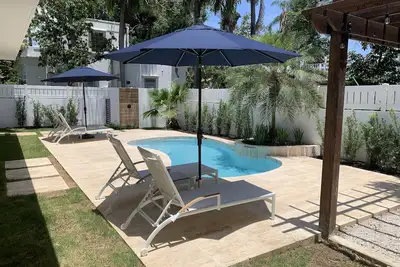 Image de Luxurious and Beautiful Isla Verde Beach house with private pool