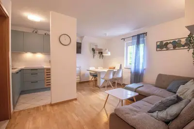 Lovely Apartment just above the lake Bled