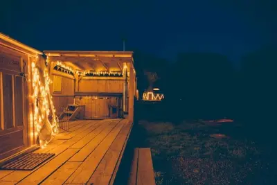 Image de Krug Luxury Heated Yurt with Private Hot Tub