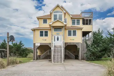 Image de 7680- Sandy Bottom. | Canalfront | Avon | Sleeps 12