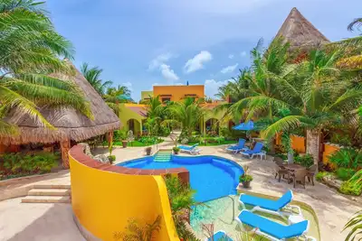 Image de Isla Retreats: Nouveau! 6 lits 6 salles de bain. Idéal pour les familles, les mariages, le yoga et les retraites