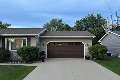 Image de Beautiful Home Very Close to Eaa