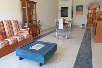 Image de beautiful Maisonette with underlying Garage!