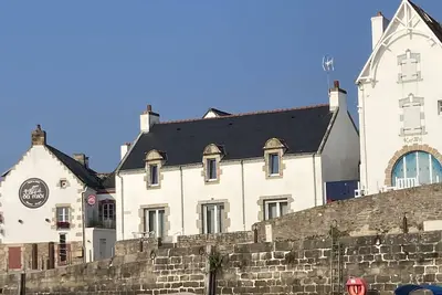 Image de Appartement dans une maison sur le quai de Port Haliguen