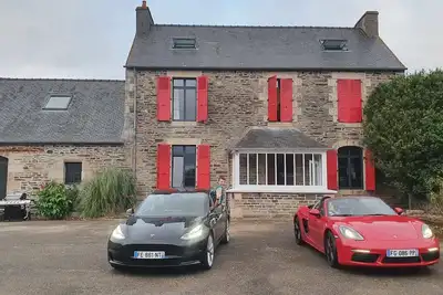 Image de Belle maison de campagne d'architecte, pétanque et rando, plages à 5 min!