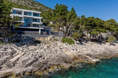 Image de Villa Korcula Grandeur | 5 Bedrooms | Stunning Waterfront Setting | Direct Sea Access