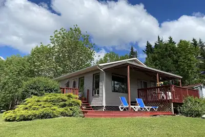 Image de Rustic Comfy Cottage in the heart of Ns Ocean Playground. Walk to Beach.