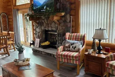 Image de Where Lazy Days Are the Best Days\n-near Trails and Lakes-5 beds