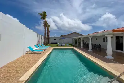 Image de *New* 5br Villa w/ PrivatePool & Amazing Location