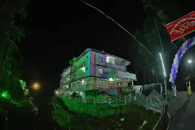 Image de Thodupuzha 4-bhk Luxury Home awy from home