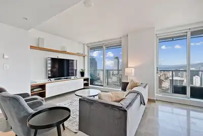 Image de D9 - One of a kind rare apartment, amazing water & mountain views