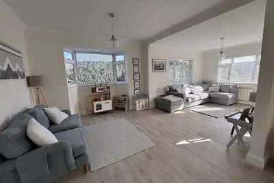 Image de Detached bungalow - St Brelade, South West facing Garden - Close to Beach