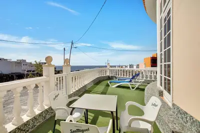 Image de Maison de vacances 'Casa del Pescador Planta Baja' près de la plage avec terrasse et Wi-Fi
