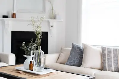 Image de Birchfrost Cottage | Elevated Heritage Aesthetic