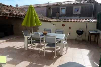 Image de 3 *** Traditional Village House in Mediterranean Fishing Port