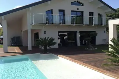 Image de Villa luxe piscine spa 600m plage 12 pers