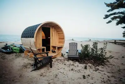 Image de New renovated bathroom & new roof - Lake Huron 1!
