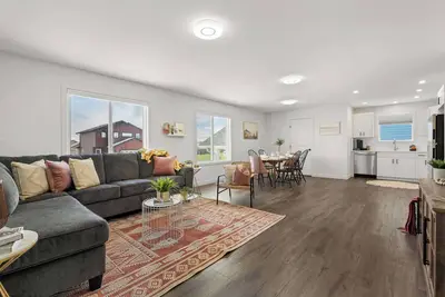 Image de Castle View | Sleeps 15 | 5 Bedrooms & 2 Kitchens!