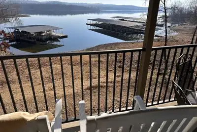 Image de Lakefront 2 Bedroom Condo - 12x28 Boat slip included -near Silver Dollar City
