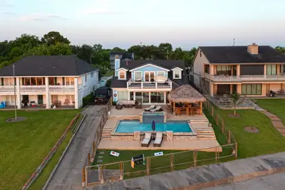 Image de Pineapple Bay Villa - with private pool overlooking the Ocean.