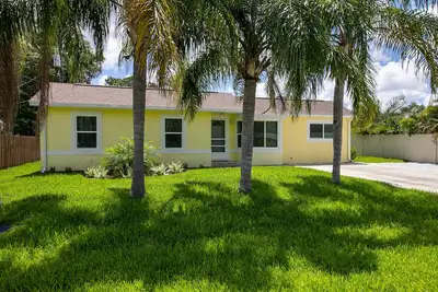 Image de Pet Friendly and Minutes from the Gulf of Mexico!