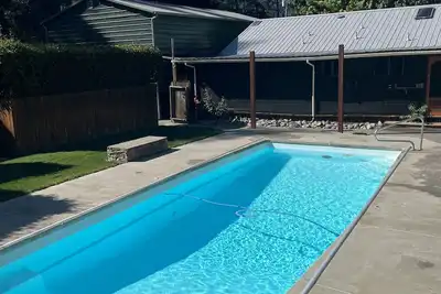 Image de Sunset rock house with pool & spa