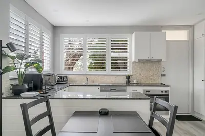 Gorgeous 1 Bedder Close to Everything You Need