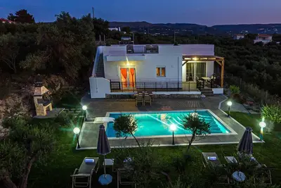 Villa Guinevere-with Private Pool