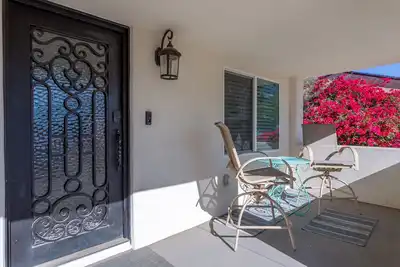 Image de Stylish Tempe Home Walk to Asu - Outdoor Space