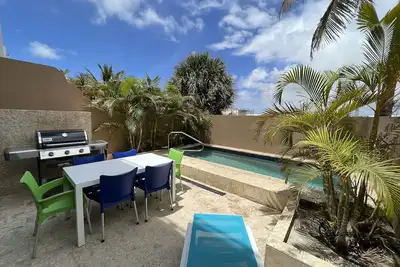 Image de Brand New Listing Spacious family friendly townhome - steps from Eagle Beach