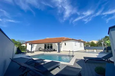 Image de Stunning 3-Bedroom Villa with a private pool-Pula