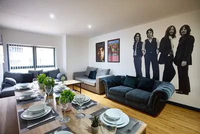 Image de McCartney Suite, sleeps 12