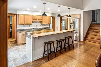 Image de Pet-Friendly! Hot Tub | Marsh Family Road Retreat