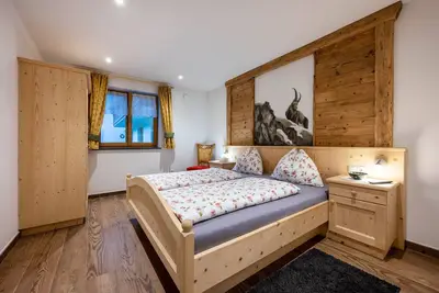 Image de Appartement \"Dreiherrenspitze\" avec bain à remous et jardin partagés