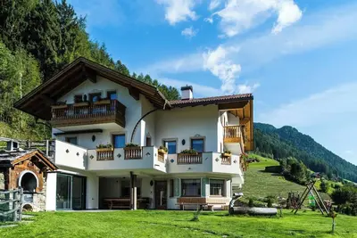 Image de Appartement AlpenAppartement Weiße Zinne avec bain à remous et jardin partagés