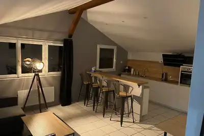 Image de Appartement situé en centre ville avec parking privatif.
