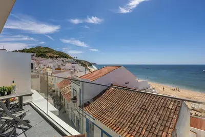 Image de Frontline Seaview Apartment